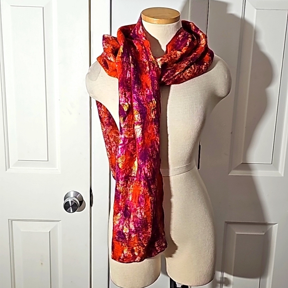 Wool and silk scarf, orange and purple.‎ Soft and lightweight.